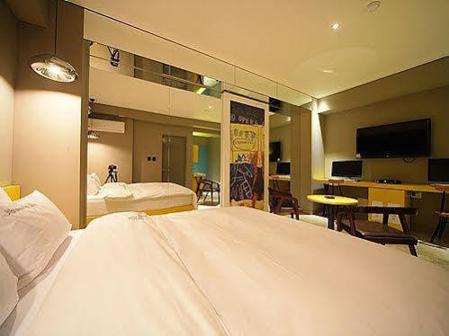Sinchon Hotel Gaeul Seoel Buitenkant foto